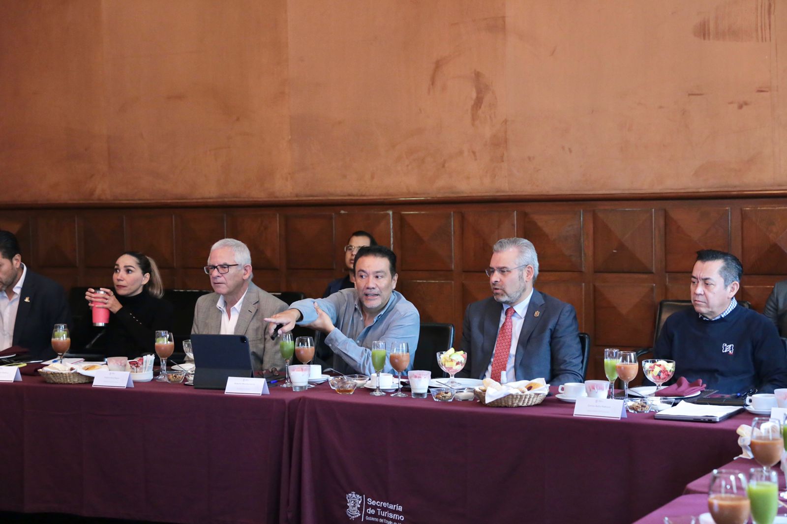 Gobierno de Michoacán impulsará proyectos turísticos en región Costa y Bajío