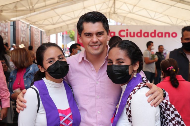 Apoya Gobierno de Zitácuaro a 60 personas con cirugías de cataratas