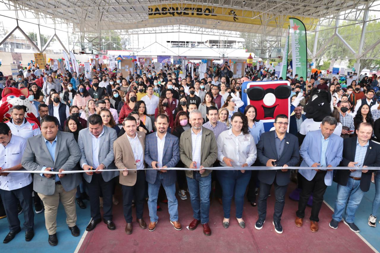 Inaugura Bedolla Feria Nacional del Empleo para jóvenes michoacanos.