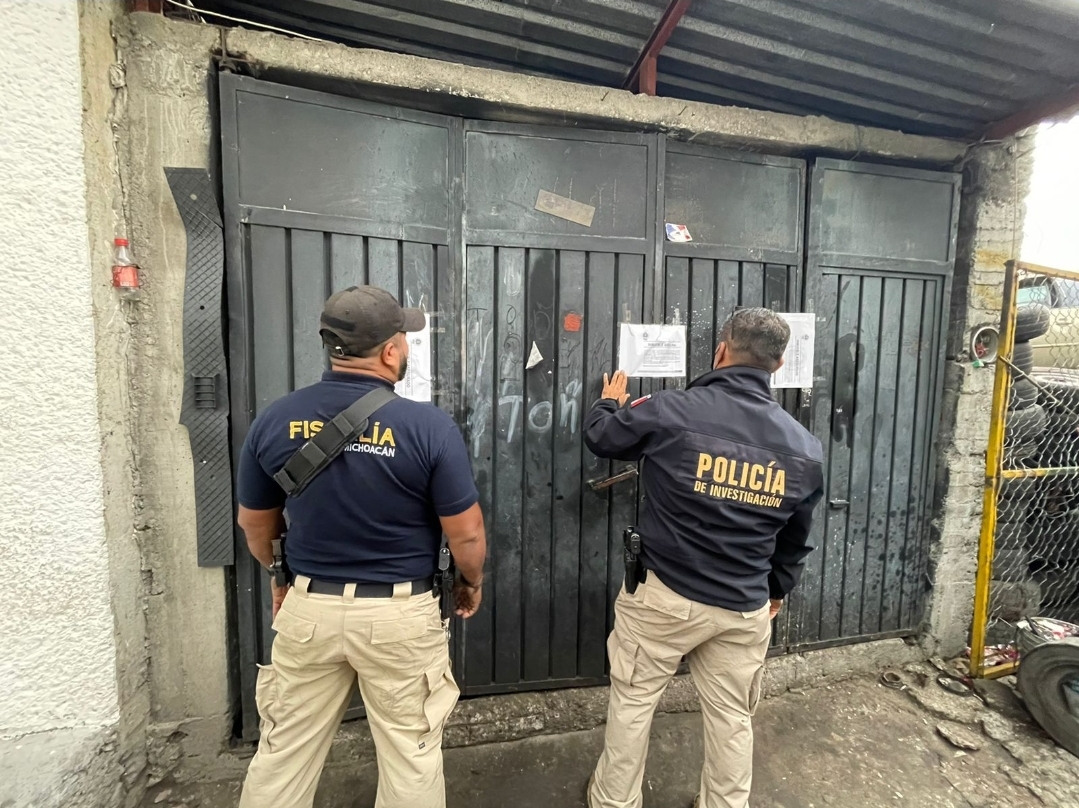 En cateo, asegura FGE a vehículo con alteraciones en sus medios de identificación