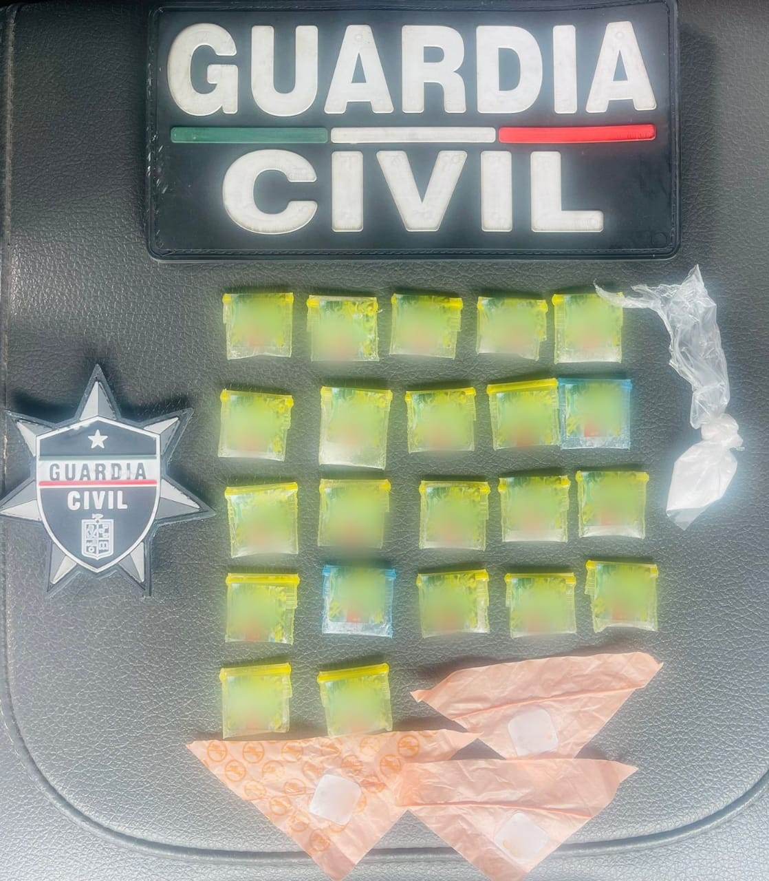 En acción operativa, Guardia Civil asegura en Uruapan varios envoltorios de metanfetamina; hay tres detenidos