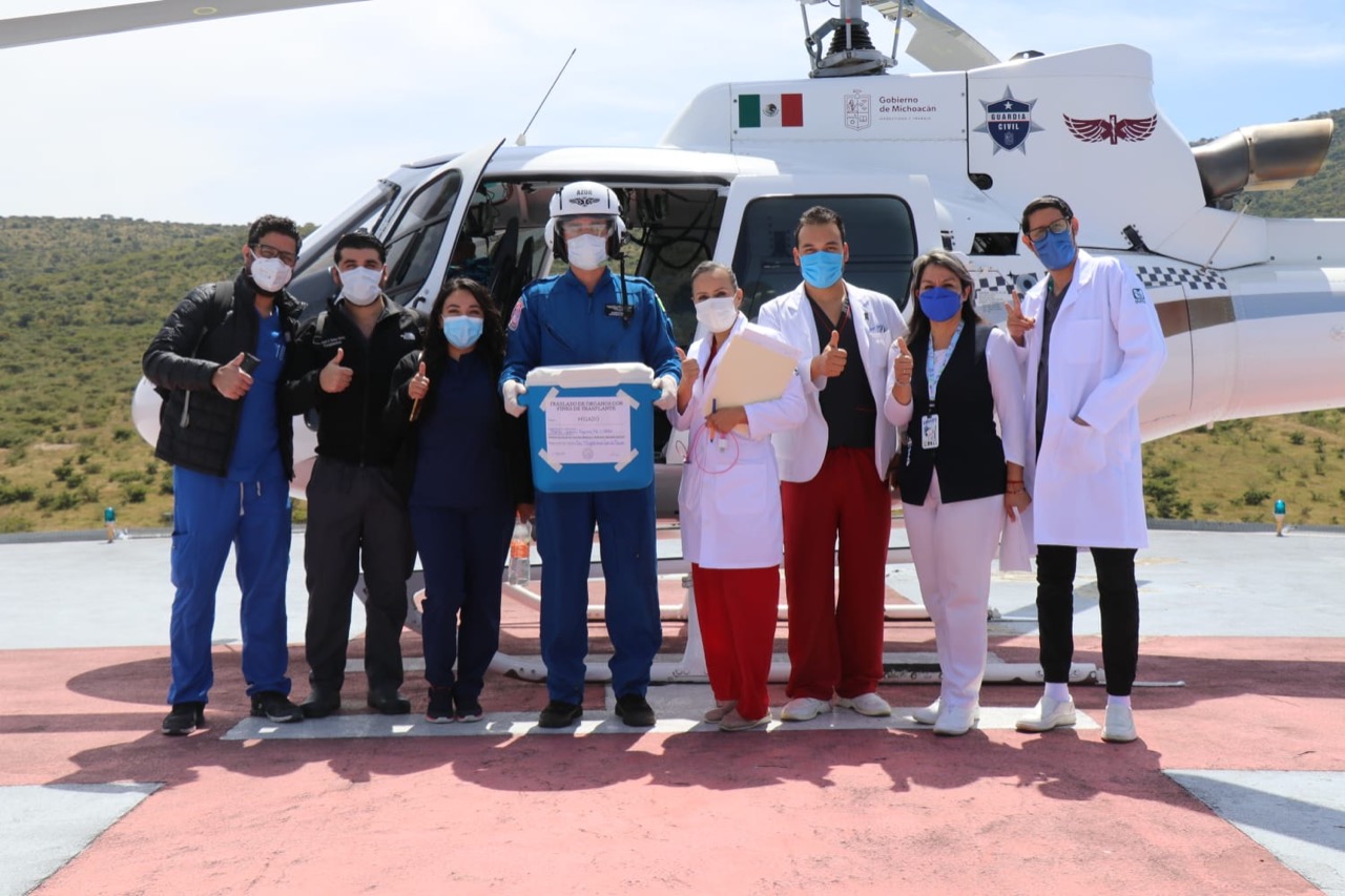 Aeronave de la SSP traslada a CDMX órgano para trasplante