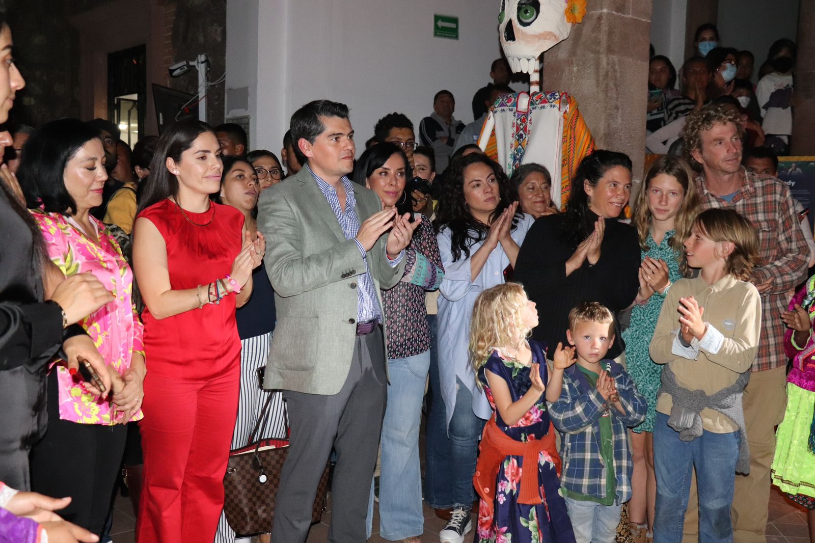 En memoria de Diana Kennedy, ofrenda de muertos de ayuntamiento de Zitácuaro
