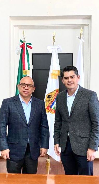 Acuerdo Zitácuaro-Zinacantepec para beneficiar a productores de flor de nochebuena