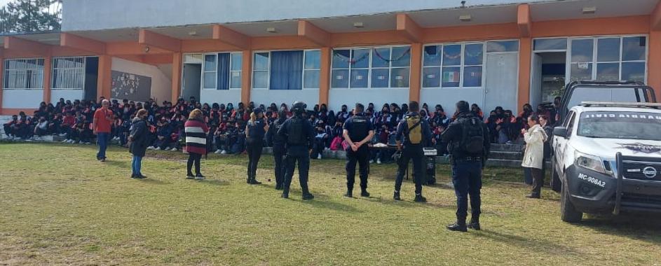 SSP brinda talleres de prevención del delito a alumnos de preparatoria, en Contepec