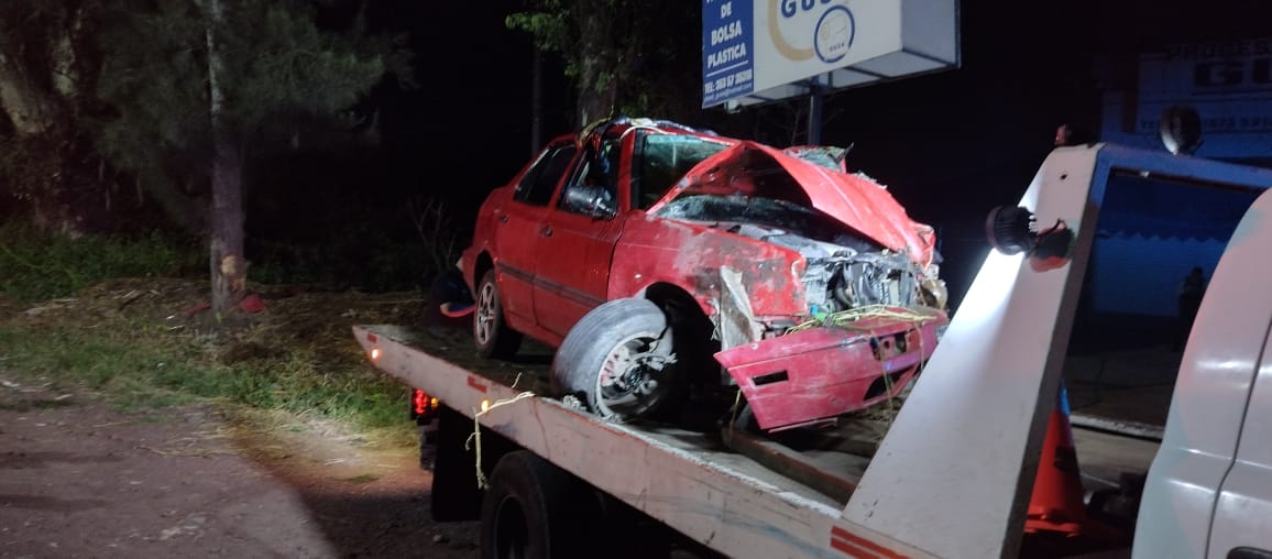 Pierde la vida el conductor de un vehículo tras perder el control de su unidad