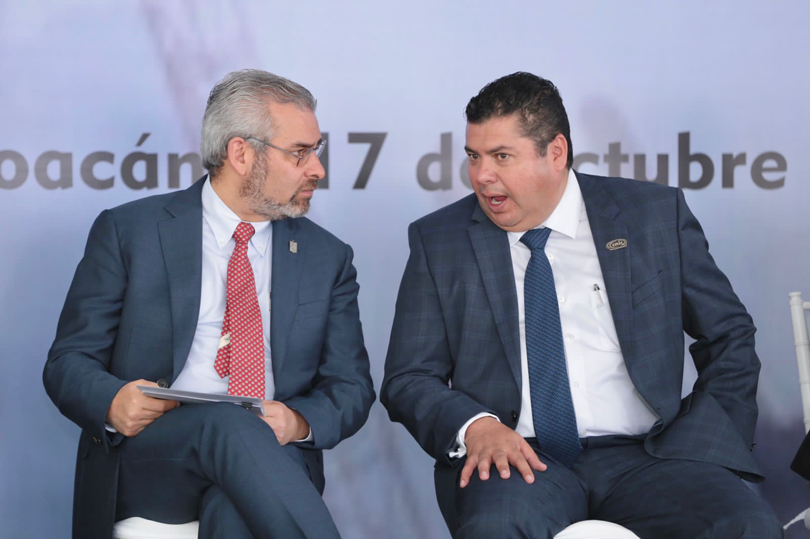 Bedolla llama a CMIC a integrar banco de proyectos de obra pública y gestionar hasta 6 mil mdp