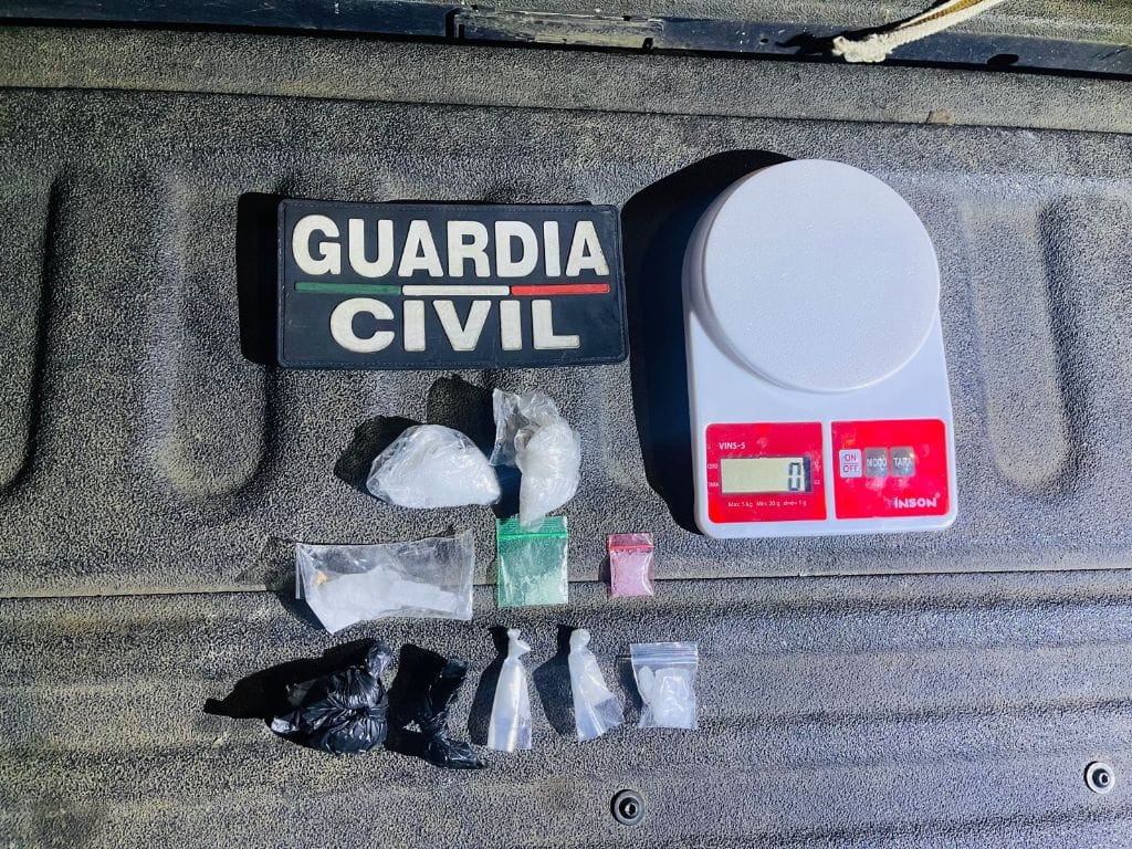 Tras recorridos de vigilancia, SSP detiene a cuatro en posesión de droga en Uruapan