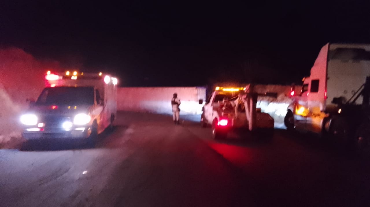 Esta madruga se registró la volcadura de contenedor