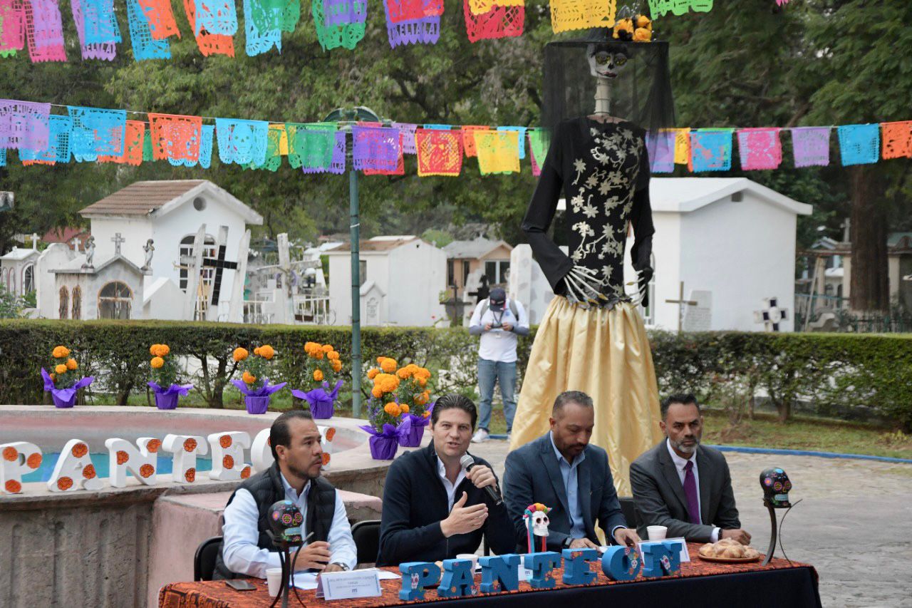 Panteones de Morelia, listos para recibir a visitantes en Día de Muertos: Alfonso Martínez