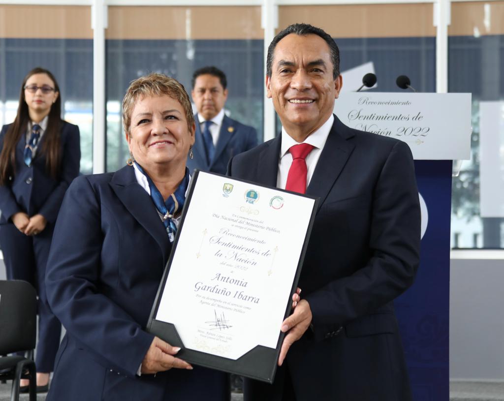A dignificar la labor ante la sociedad y cumplir con el deber del servicio con responsabilidad y entrega, convoca ALS