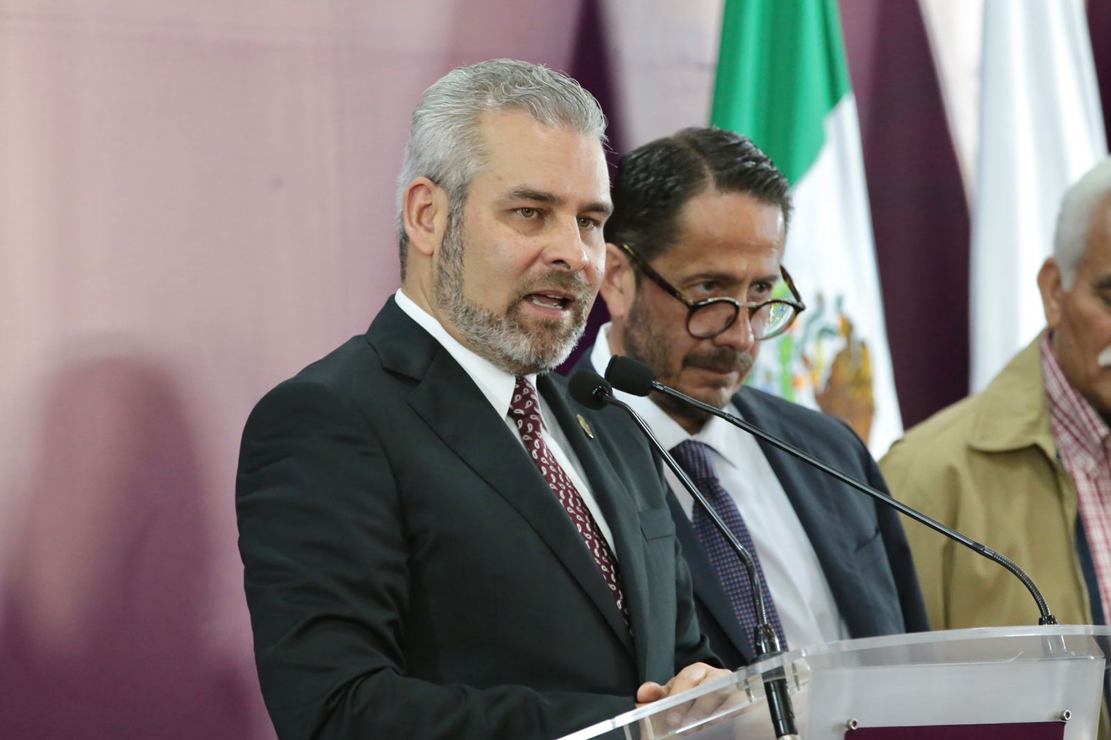 Atracción de inversiones, prioridad en la política de desarrollo económico: Claudio Méndez