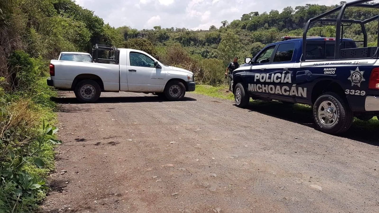 Localizan el cuerpo de un hombre sin vida a la orilla de la carretera Cd. Hidalgo— Mesa de Guadalupe. 