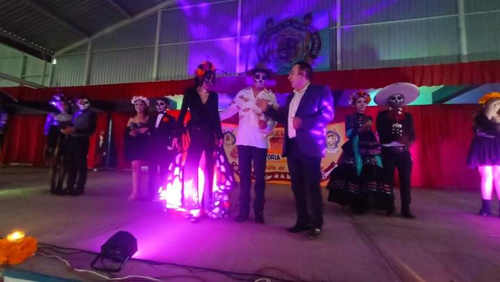 En Preparatoria Taximaroa se realizó “Festival de Día de Muertos”