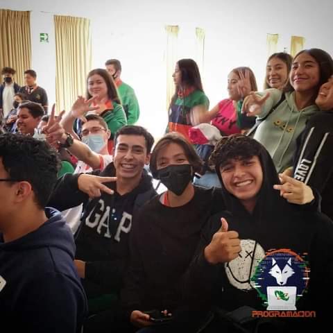 Alumnos del CECyTEM 17 de la especialización de Programación realizaron recorrido por el ITSCH