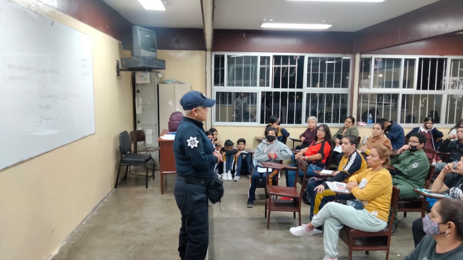 En Morelia, aporta SSP consejos de seguridad y prevención del delito a padres de familia