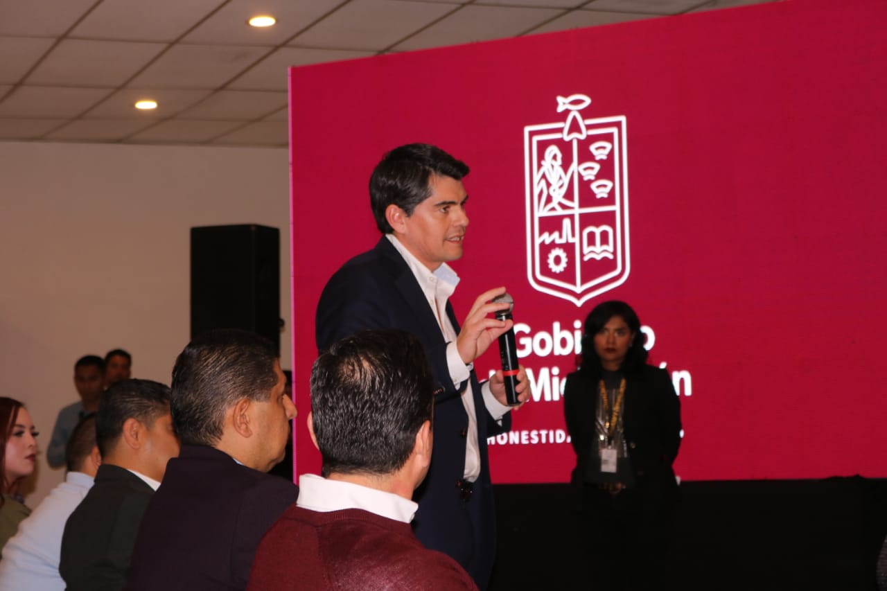 Municipios requieren fortalecer la seguridad pública, de la mano de gobiernos estatal y federal: Toño Ixtláhuac