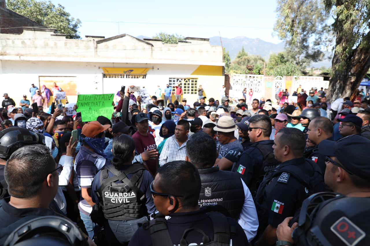 Libre el tránsito vehicular en tramos carreteros de Cherán y Chilchota: SSP