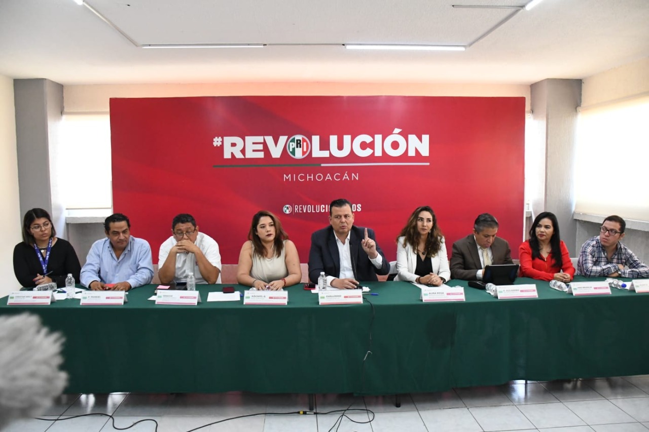 Capacitan instituciones electorales al PRI Michoacán