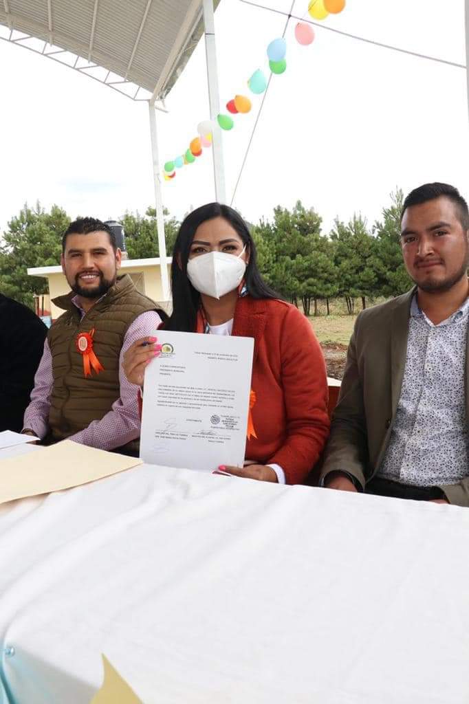 Inaugura Araceli Saucedo Reyes diversas obras en la localidad de Turirán