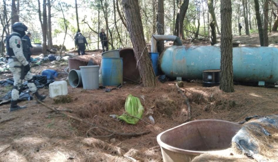 Personal de la Guardia Nacional en coordinación con personal de la Guardia Civil, desarticularon cuatro laboratorios clandestinos