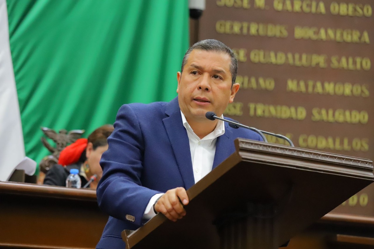 Congreso exhorta a la Fiscalía para que atienda feminicidios