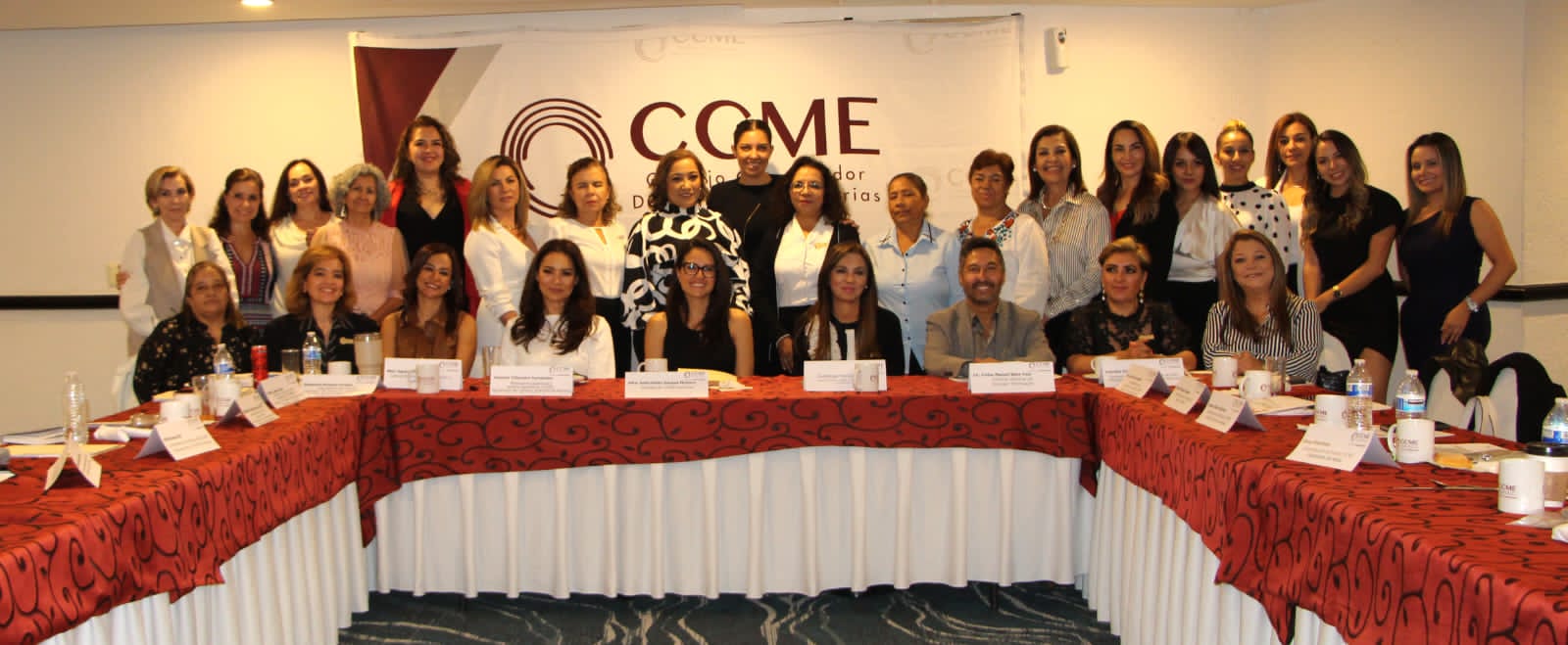 Cecytem refuerza lazos con mujeres empresarias en favor de sus estudiantes