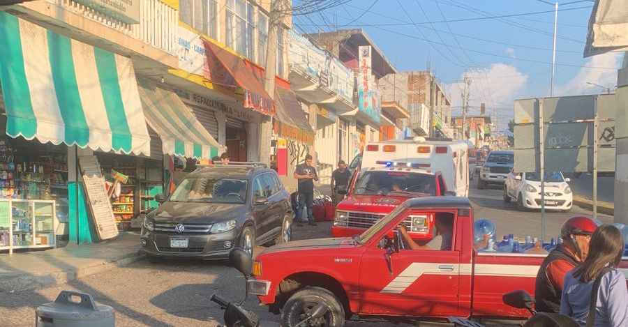 Resultó lesionado al derrapar su motocicleta