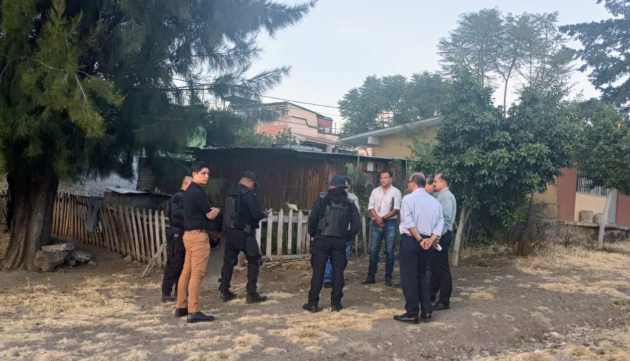 SEE retira a hombre que se hacia pasar por velador en una escuela.