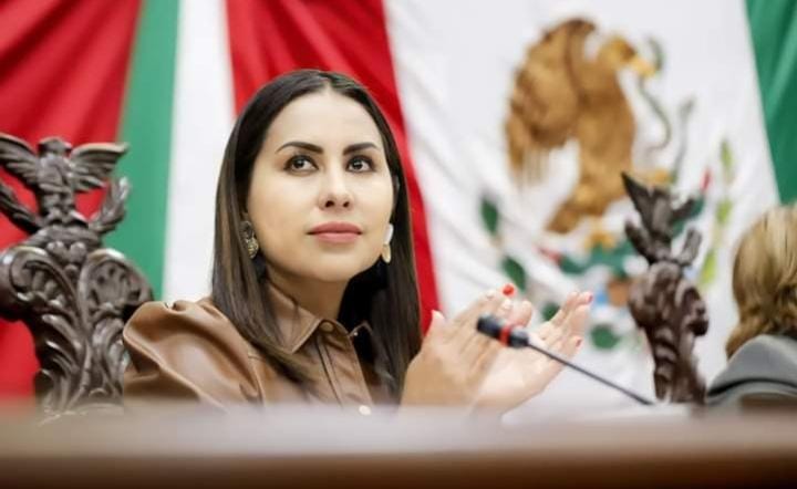 En Zitácuaro, la aportación de la comunidad migrante debe ser ampliamente reconocida: Gloria Tapia