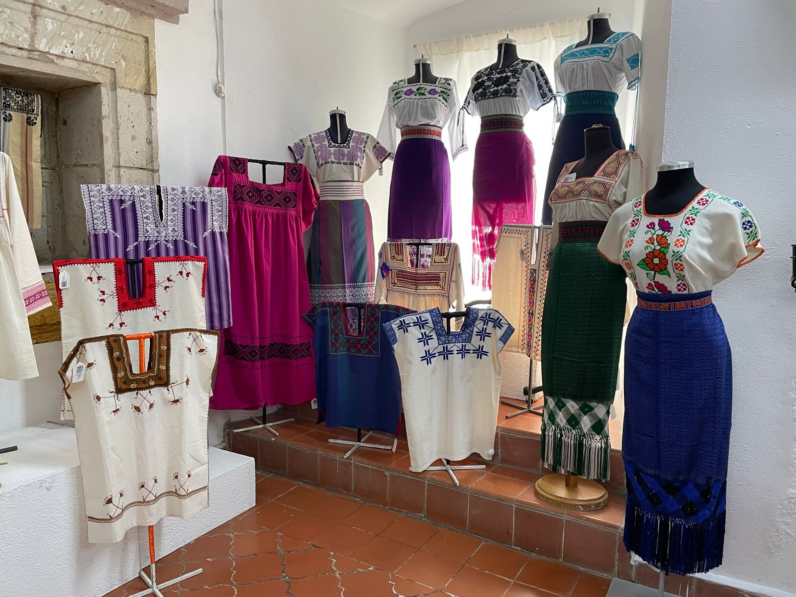 Llegó la temporada decembrina con descuentos en la tienda del IAM