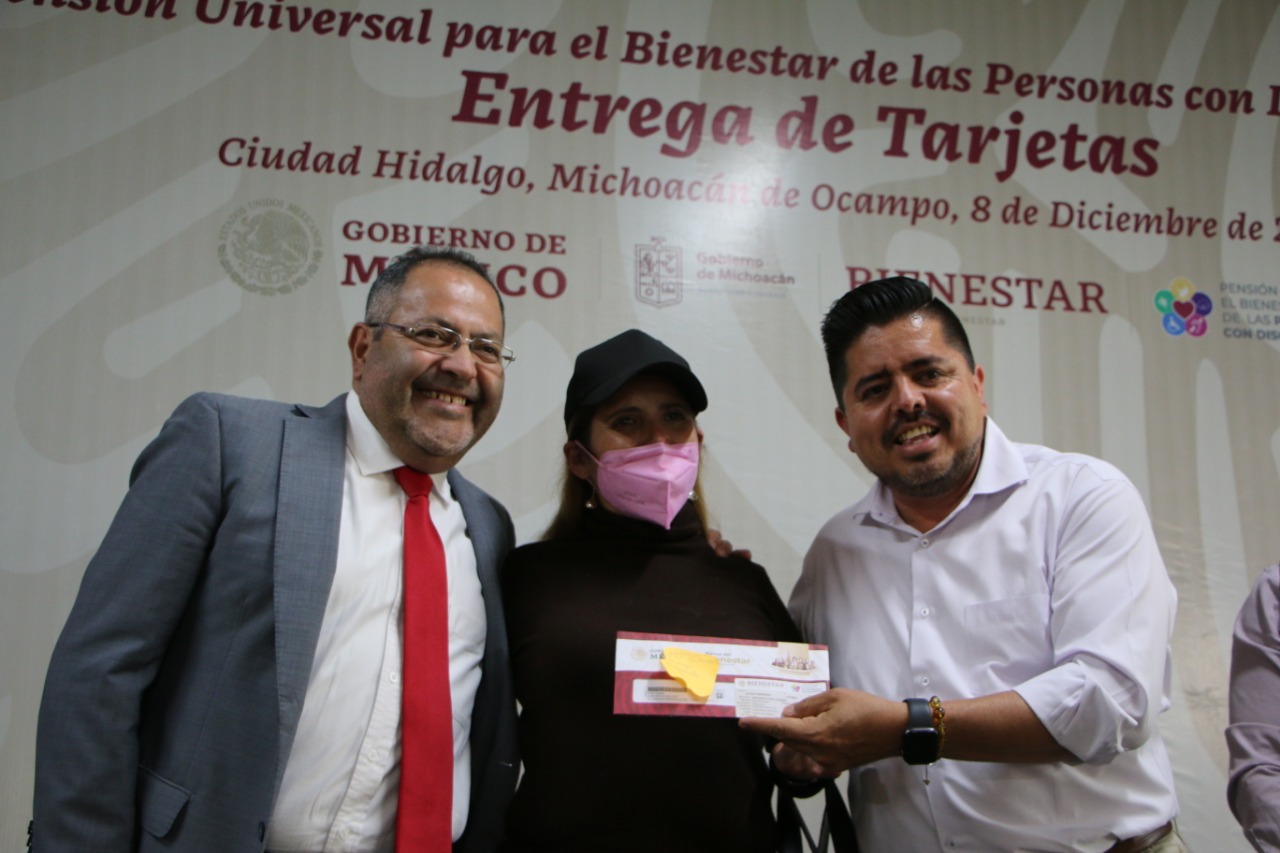 José Luis Téllez, Roberto Pantoja y Margarito Fierros presiden entrega de tarjetas del Programa Pensión para el Bienestar de las Personas con Discapacidad