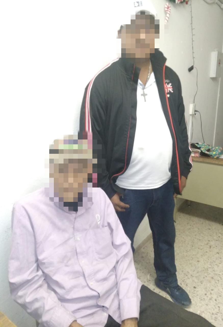 Guardia Civil resguarda a adulto mayor; corría riesgo de ser atropellado