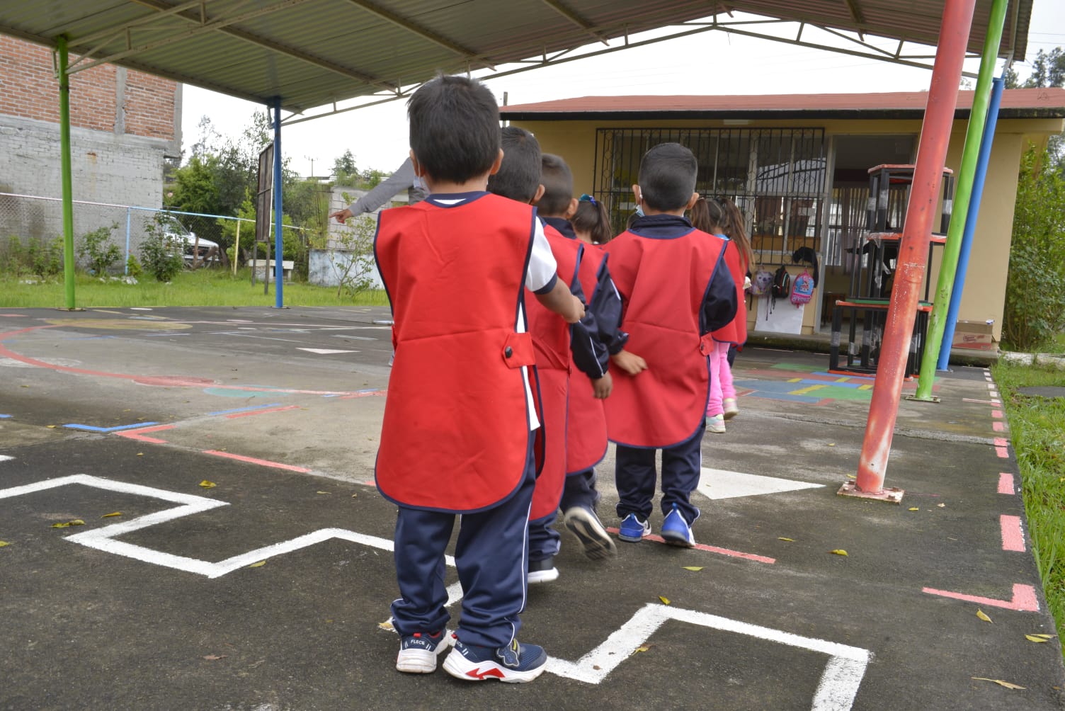 Implementa SEE horario de invierno en escuelas