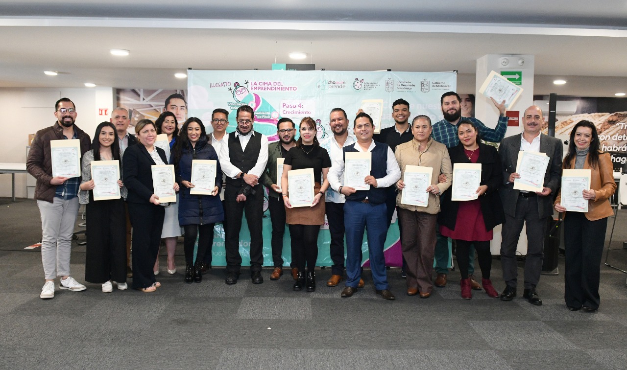 Personal de Sedeco se certifica en metodología Desafío Emprendedor