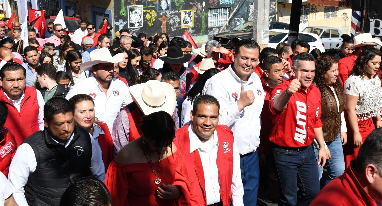 El PRI retoma las calles