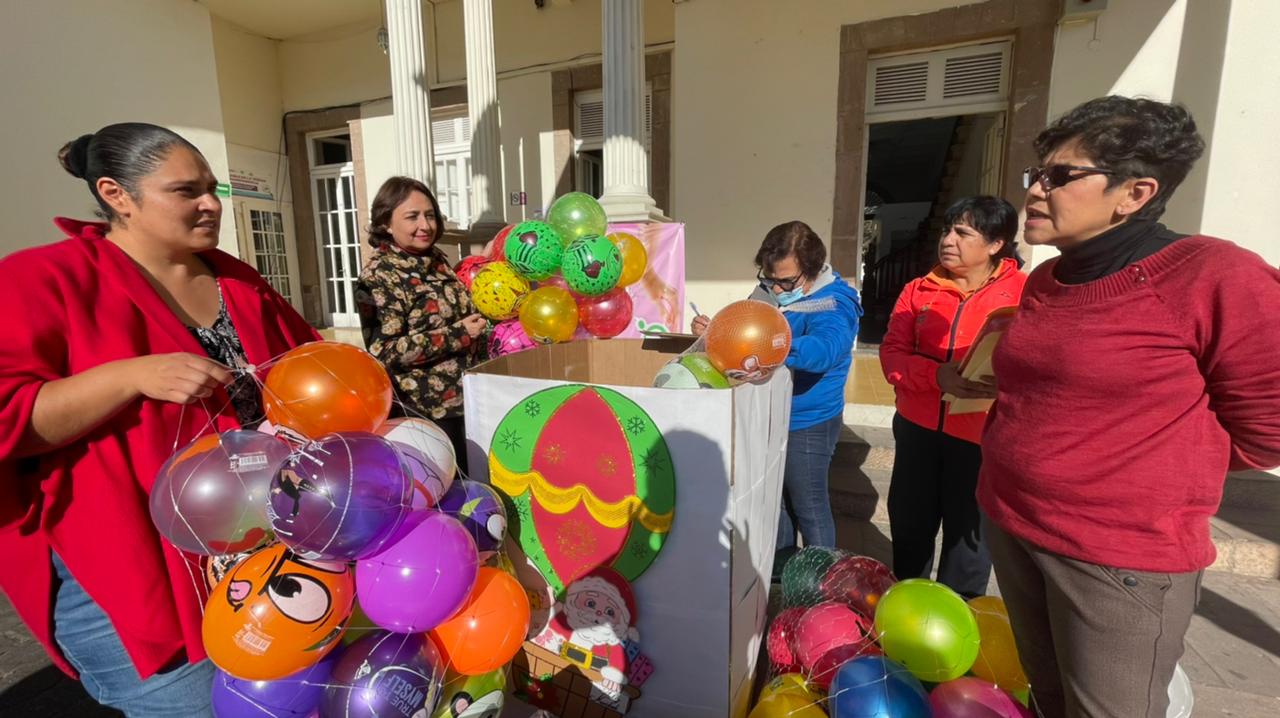 DIF invita a participar en la colecta de juguetes.