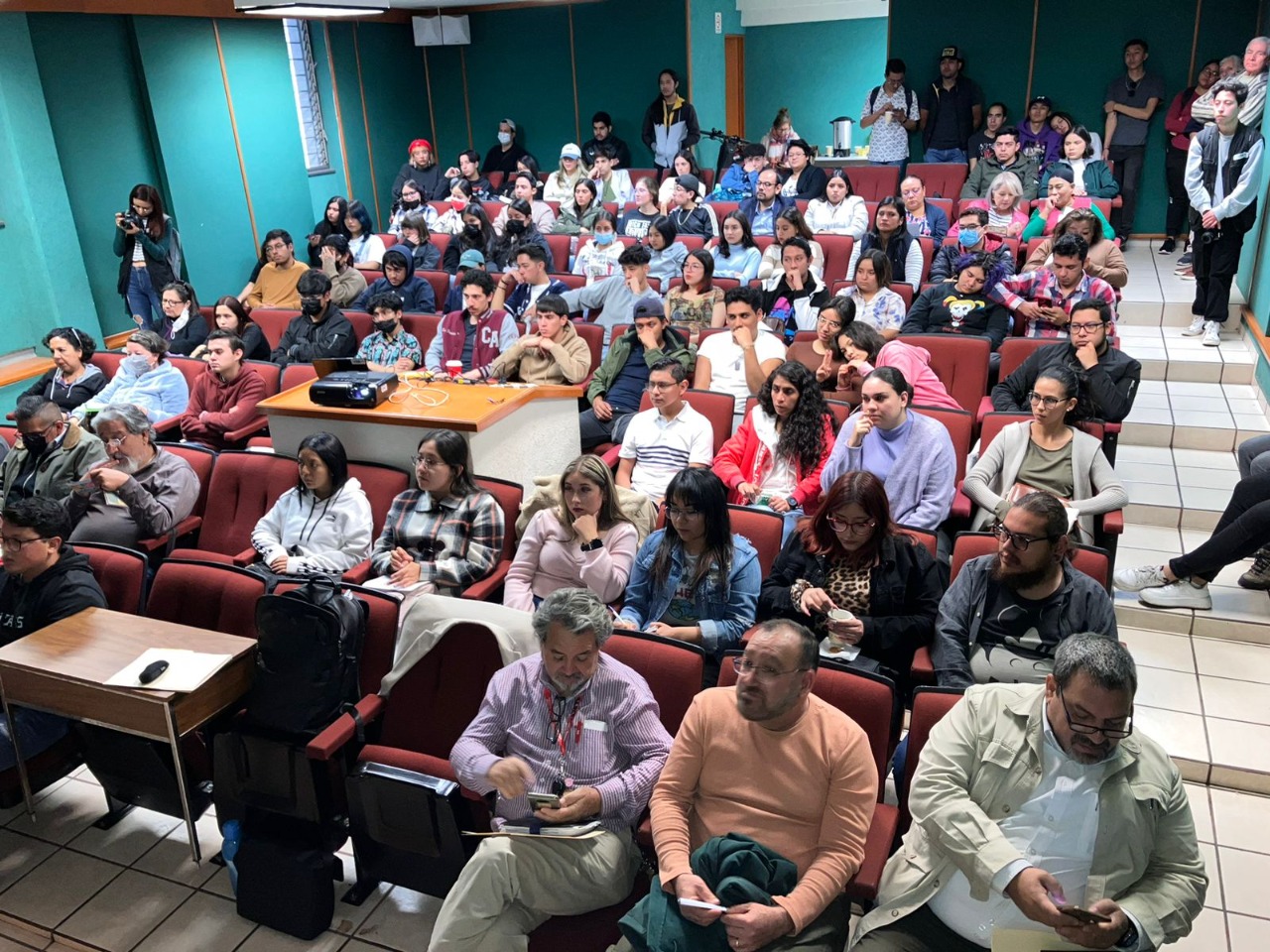 Con conversatorio conmemoran el Día Mundial de la Educación Ambiental