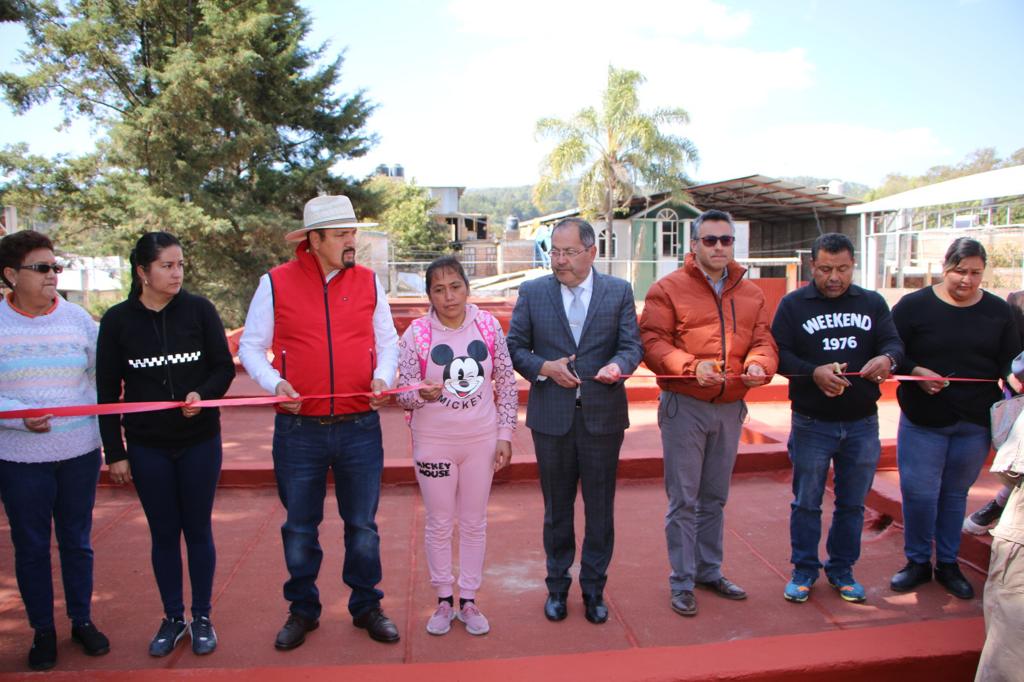 José Luis Téllez inauguró impermeabilización de las aulas en la Escuela Primaria José María Morelos y Pavón de San Pedro Jácaro