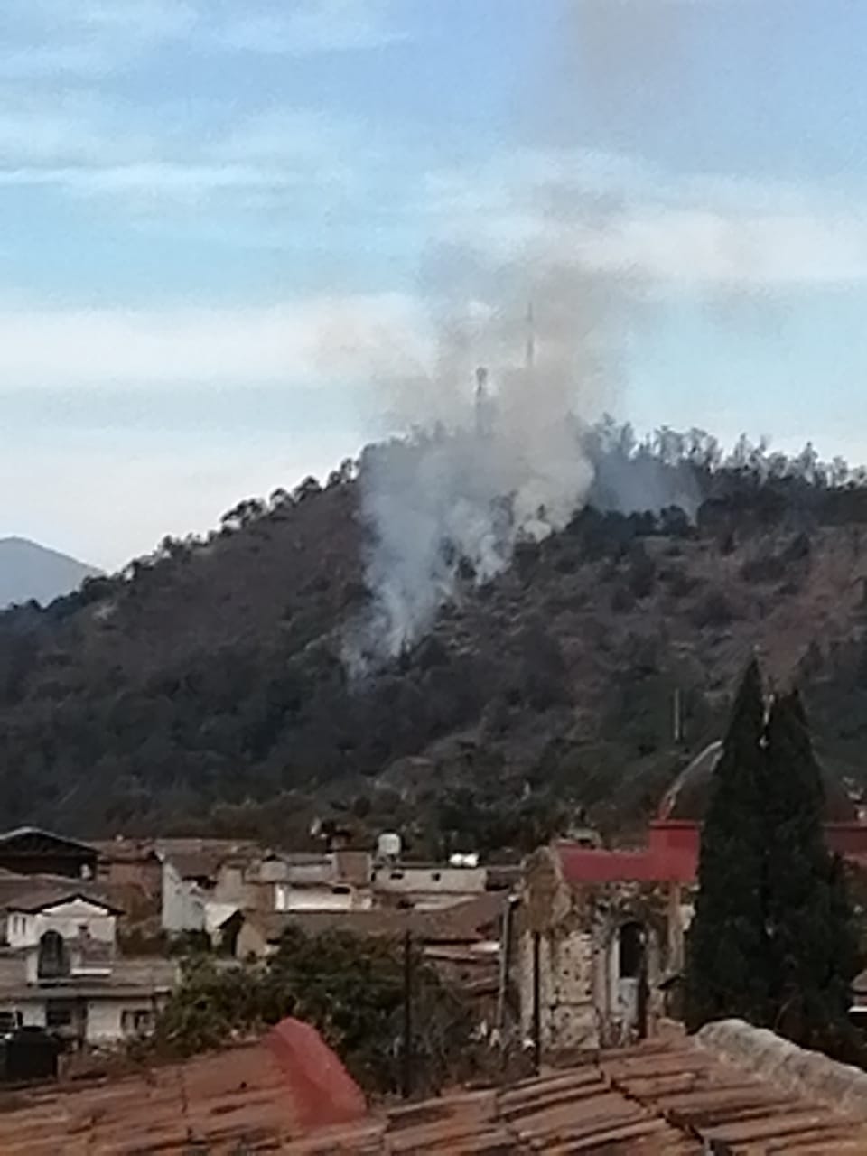 Se incendia el Cerro Blanco