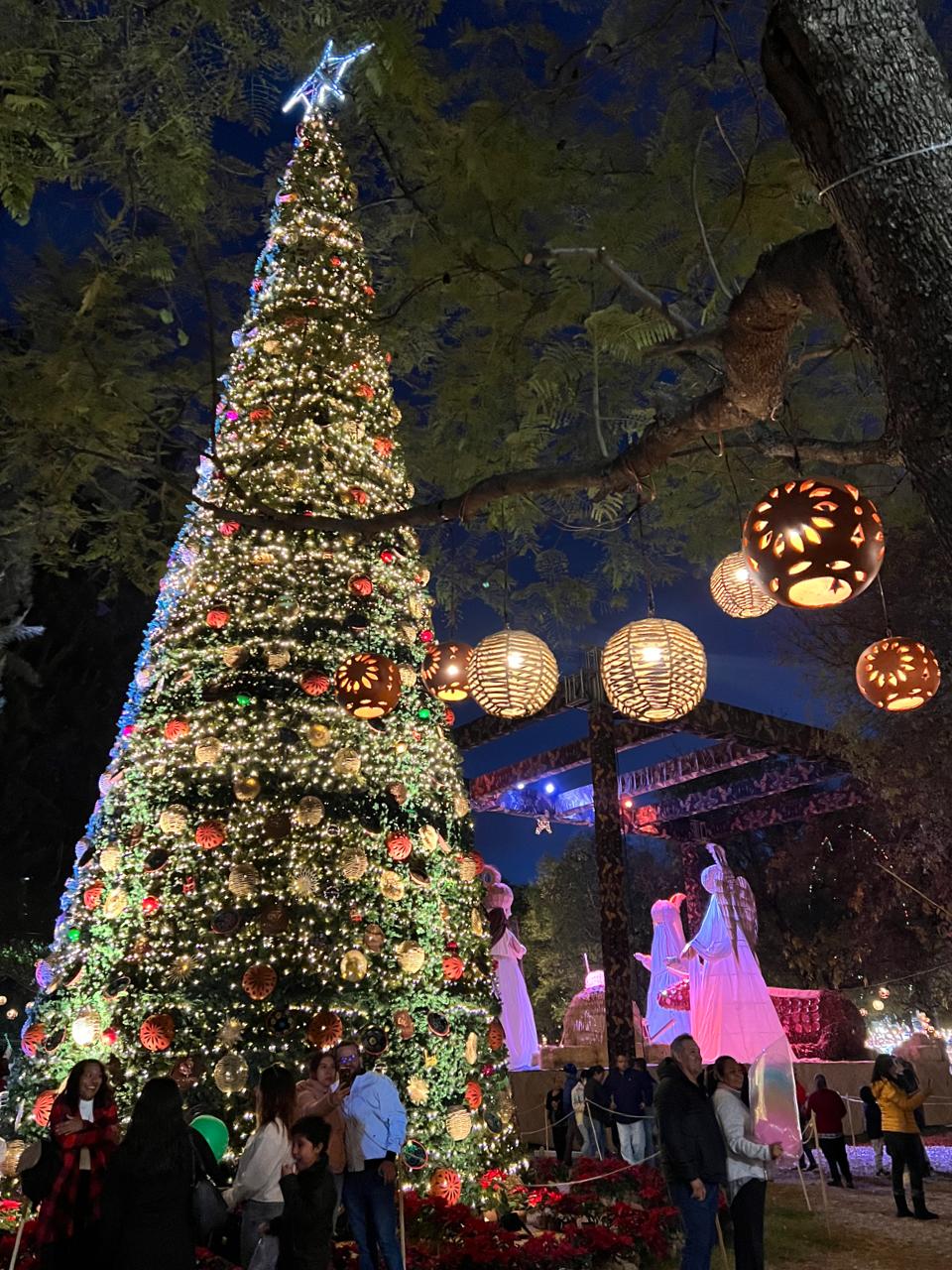 Invita DIF a celebrar el Día de Reyes en la Villa Navideña