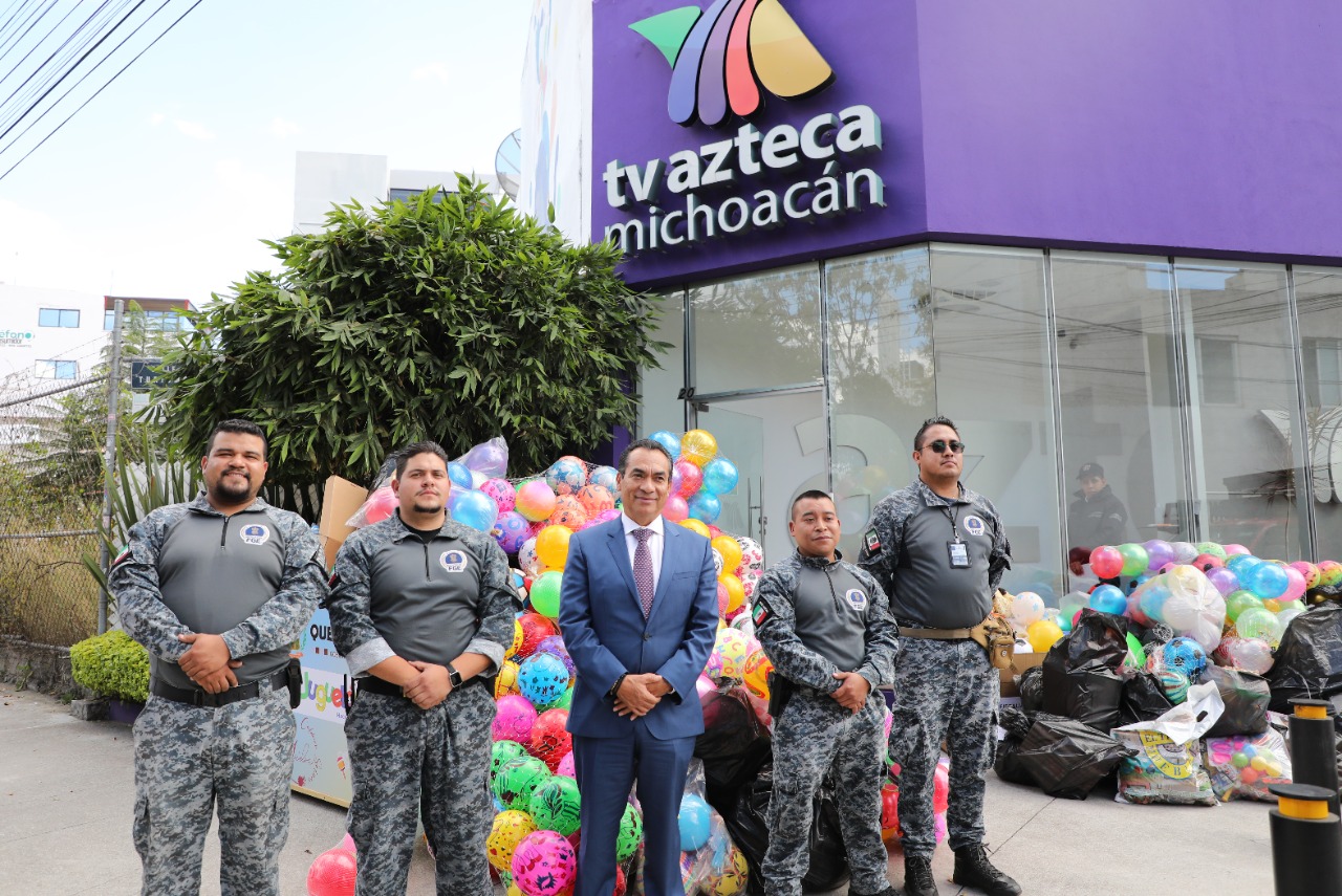 Se suma Fiscalía General a colecta anual de Juguetón Azteca