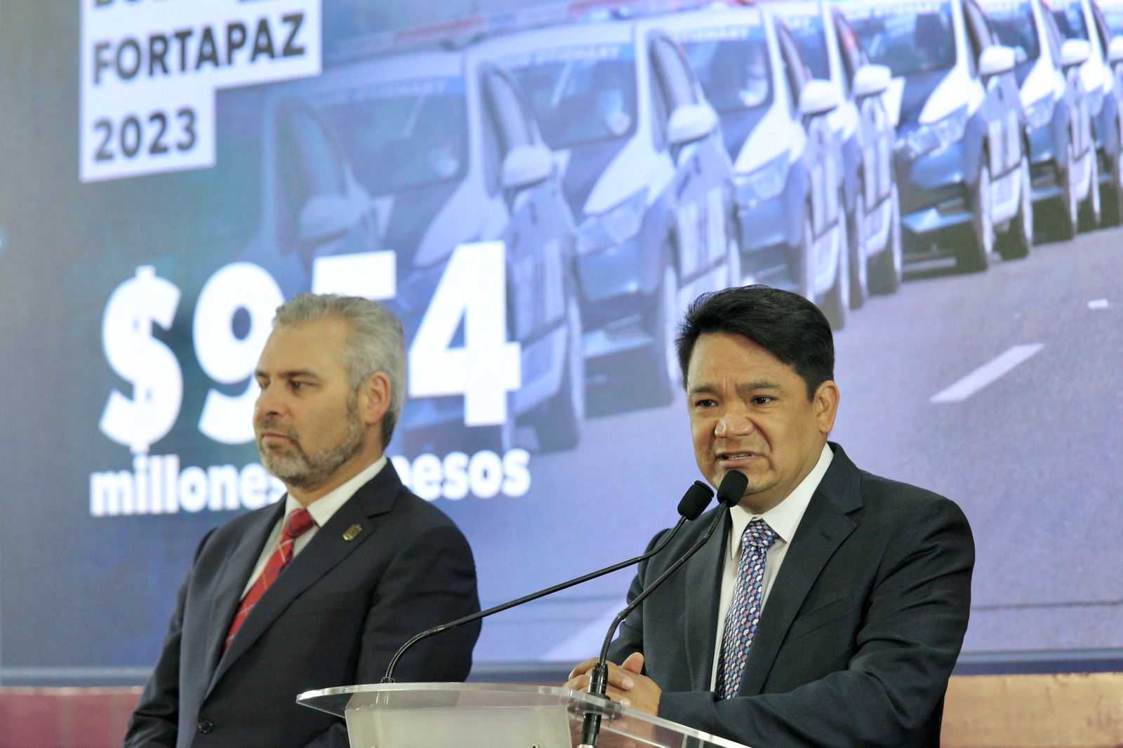 Con Fortapaz, se contratarán a más policías en 2023