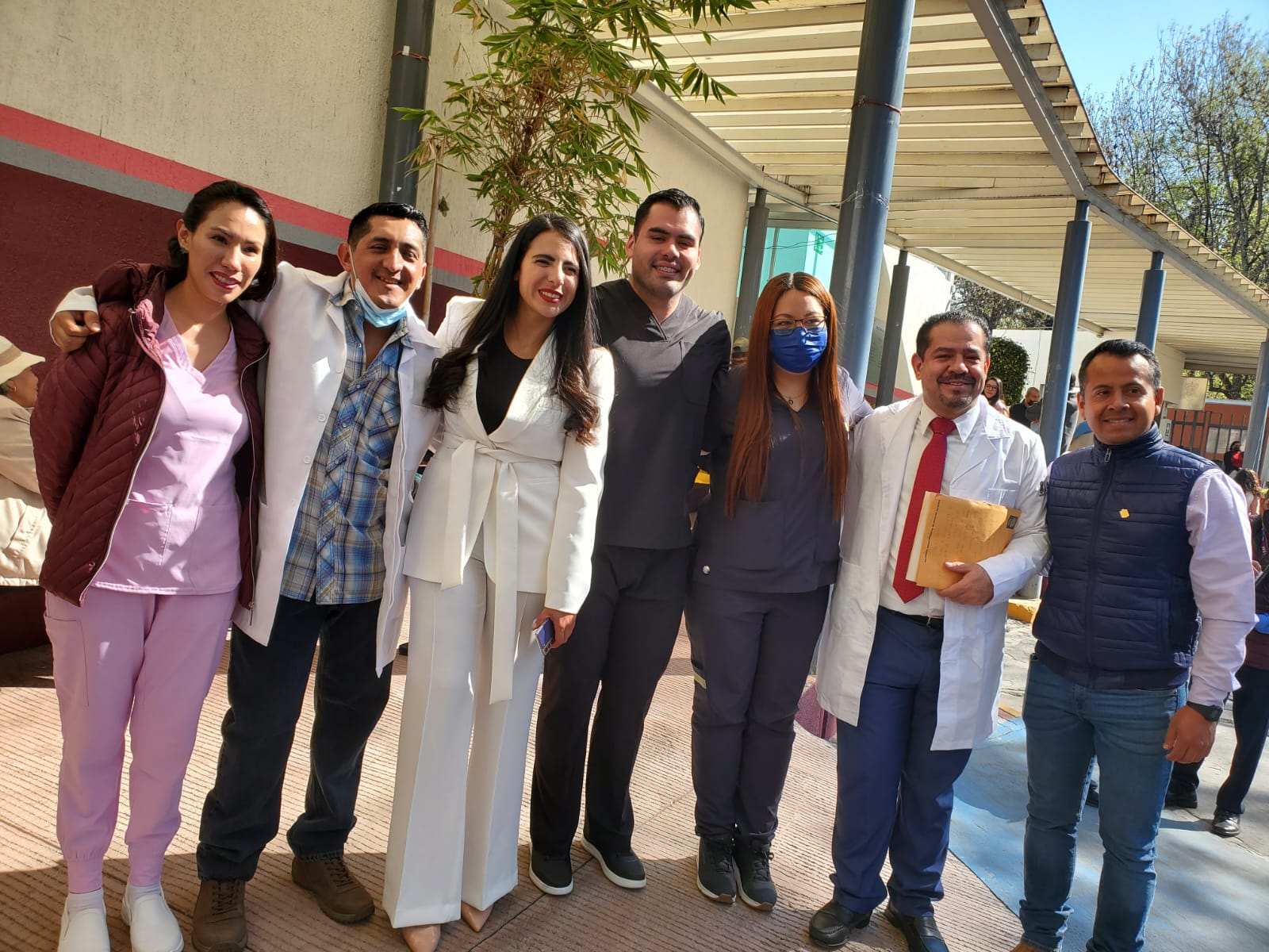 Mujeres con cáncer cuidadoras de menores tendrán apoyo de 4 mil pesos al mes