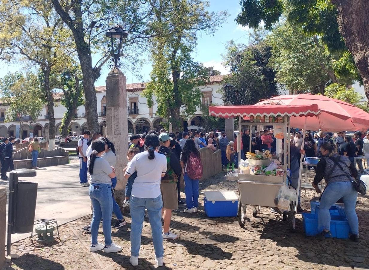 Ejecutan a un sujeto en la Plaza Vasco de Quiroga en Pátzcuaro