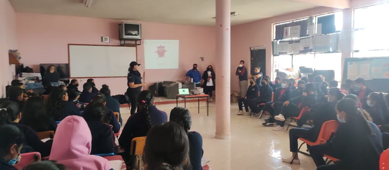 SSP brinda talleres educativos y preventivos a estudiantes de telesecundaria, en Senguio