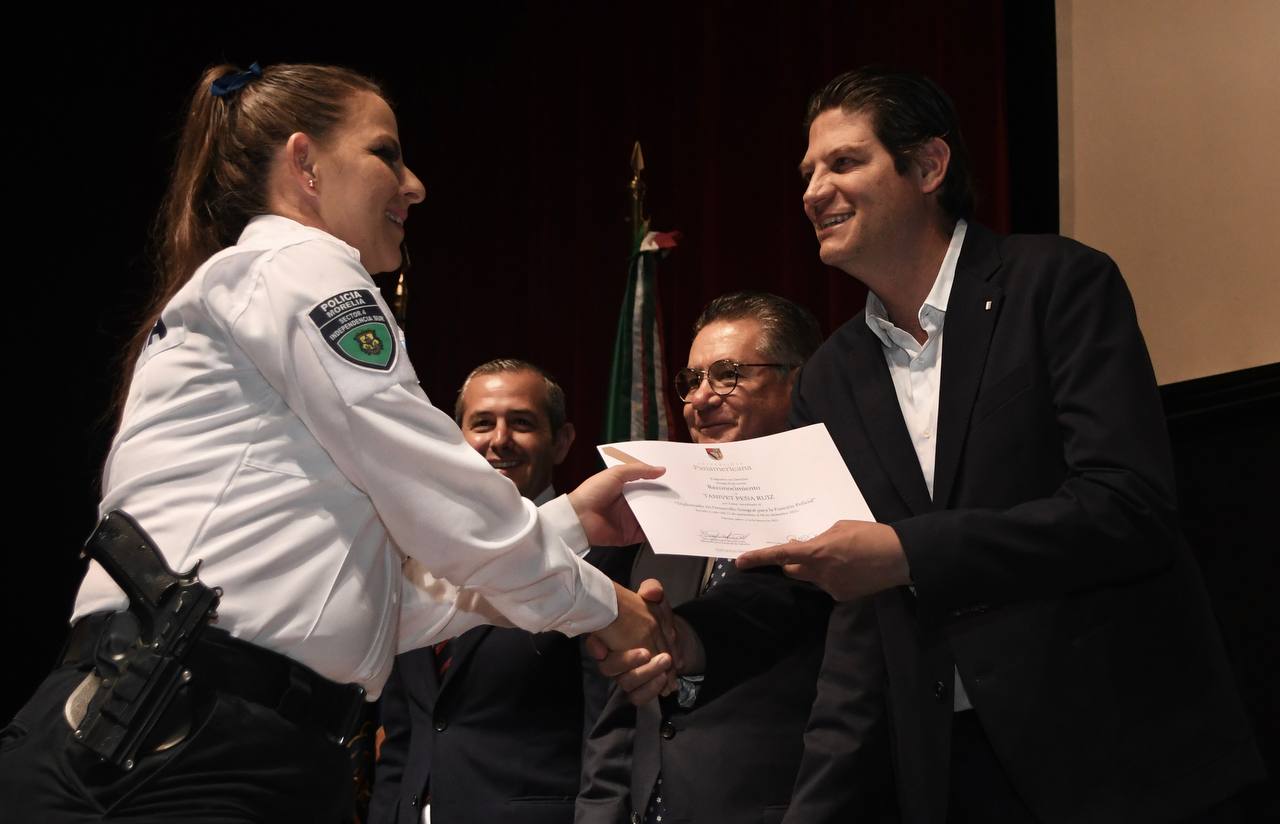 Refuerza Policía Morelia su formación académica