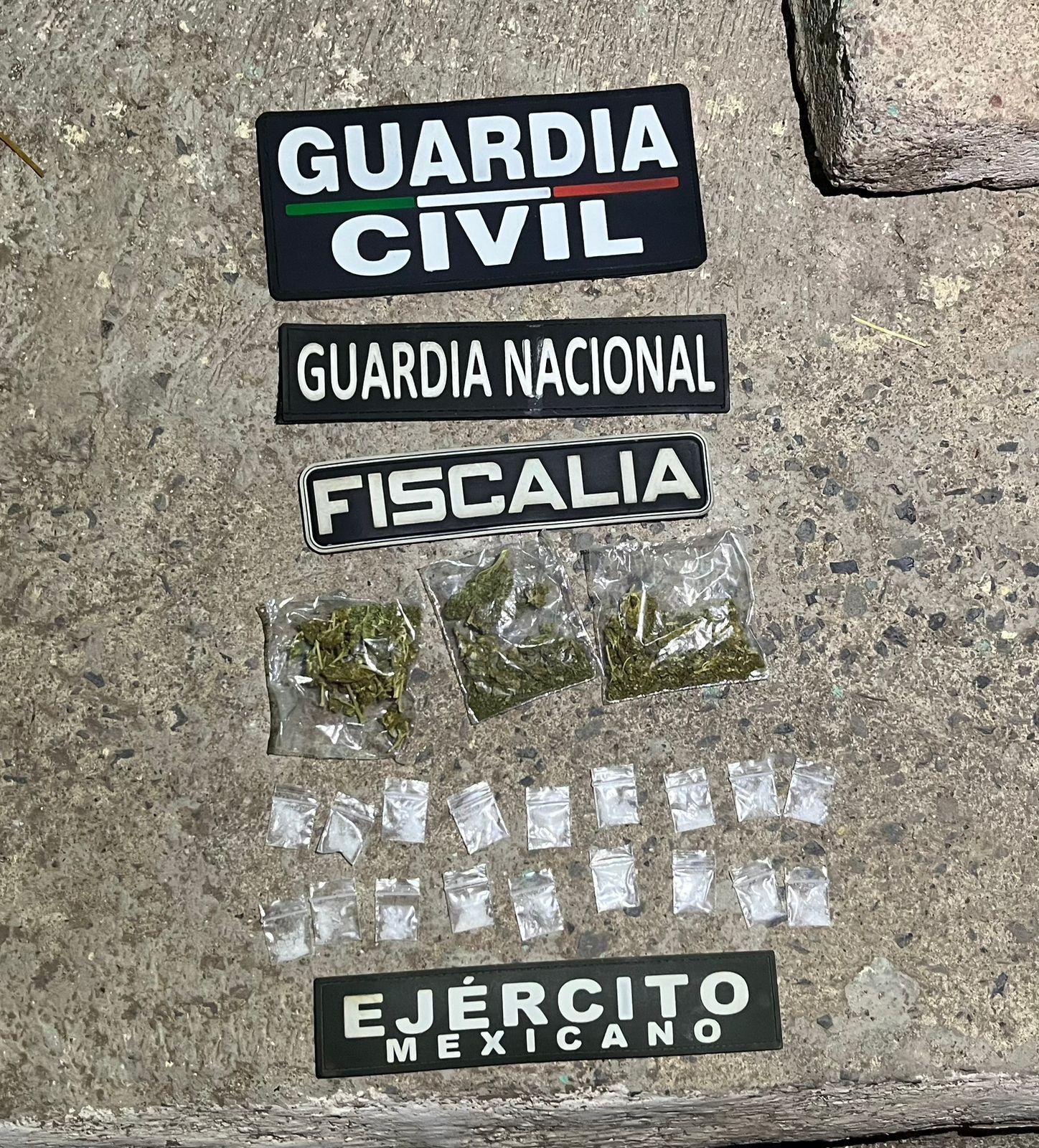 En Maravatío: SSP y coordinación interinstitucional, aseguran droga en cateo a domicilio.