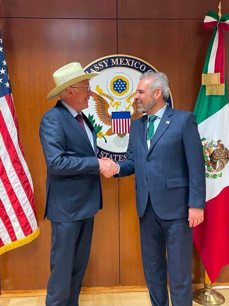 Michoacán y Embajada de EU reiteran agenda y coordinación en favor del sector aguacatero