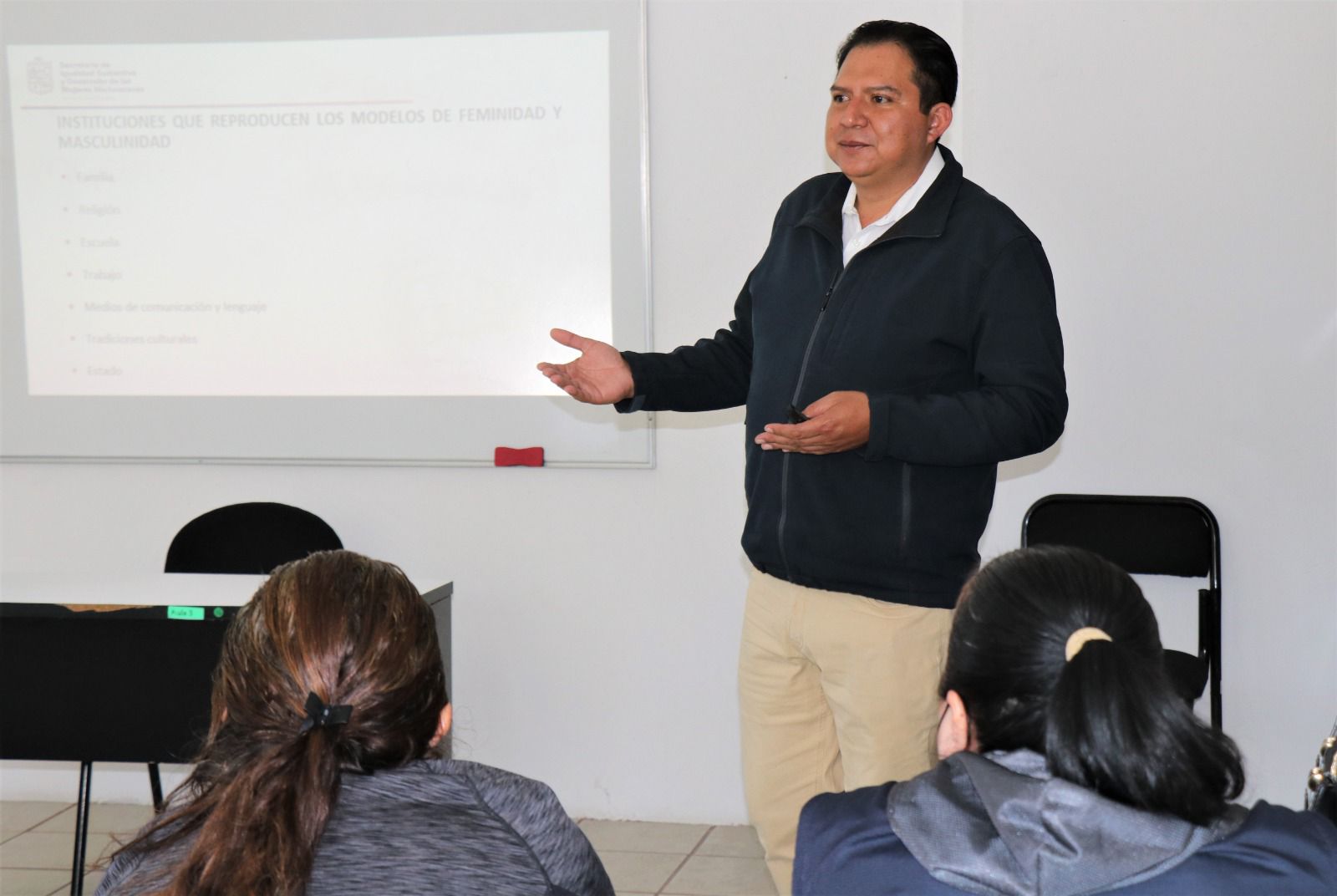 Se capacita personal de SSP, en temas de perspectivas de género.